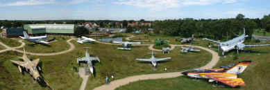 Aeronauticum+Panorama+2x.jpg (88355 Byte)