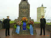 Ehrenmal_01.jpg (63952 Byte)